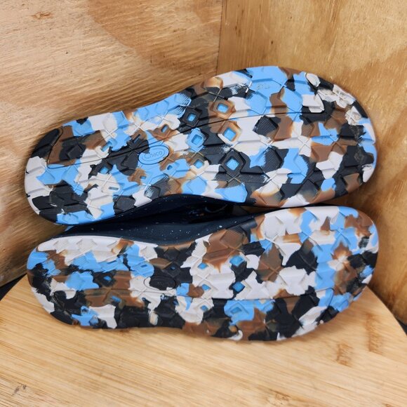 Chaco Odyssey Sandals - Picture 8 of 9